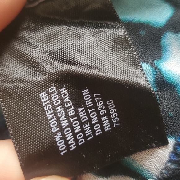 East 5th Women’s Deep Blue Ruffle Wrap Blouse Size 1X Plus Size Butterfly - Picture 9 of 10